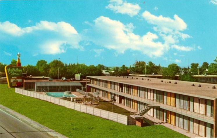 IL067200.jpg