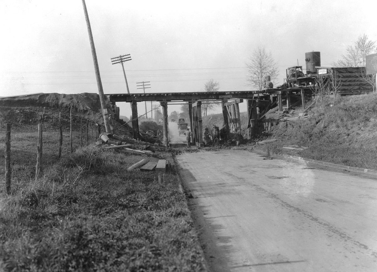 IL068825.jpg