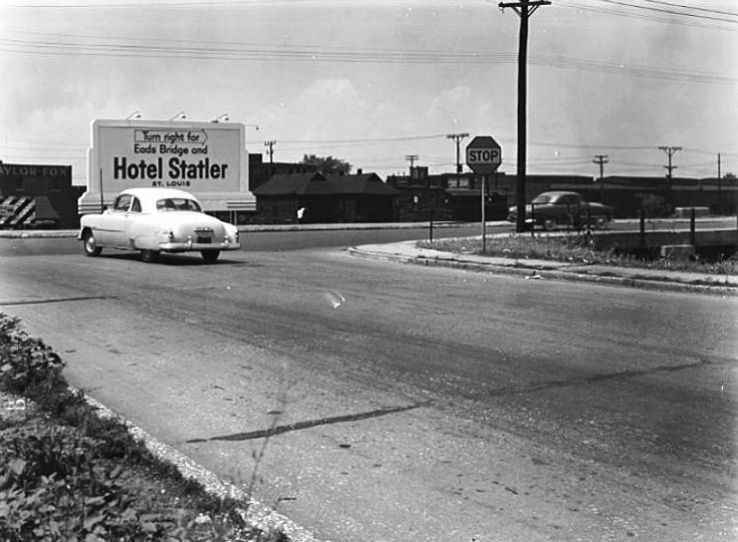 IL099100.jpg