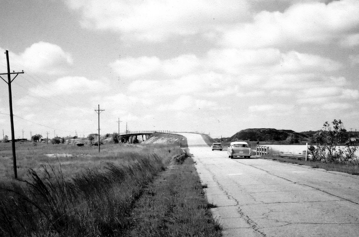 KS006100.jpg