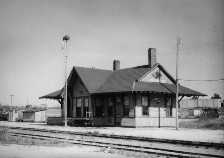KS032000.jpg