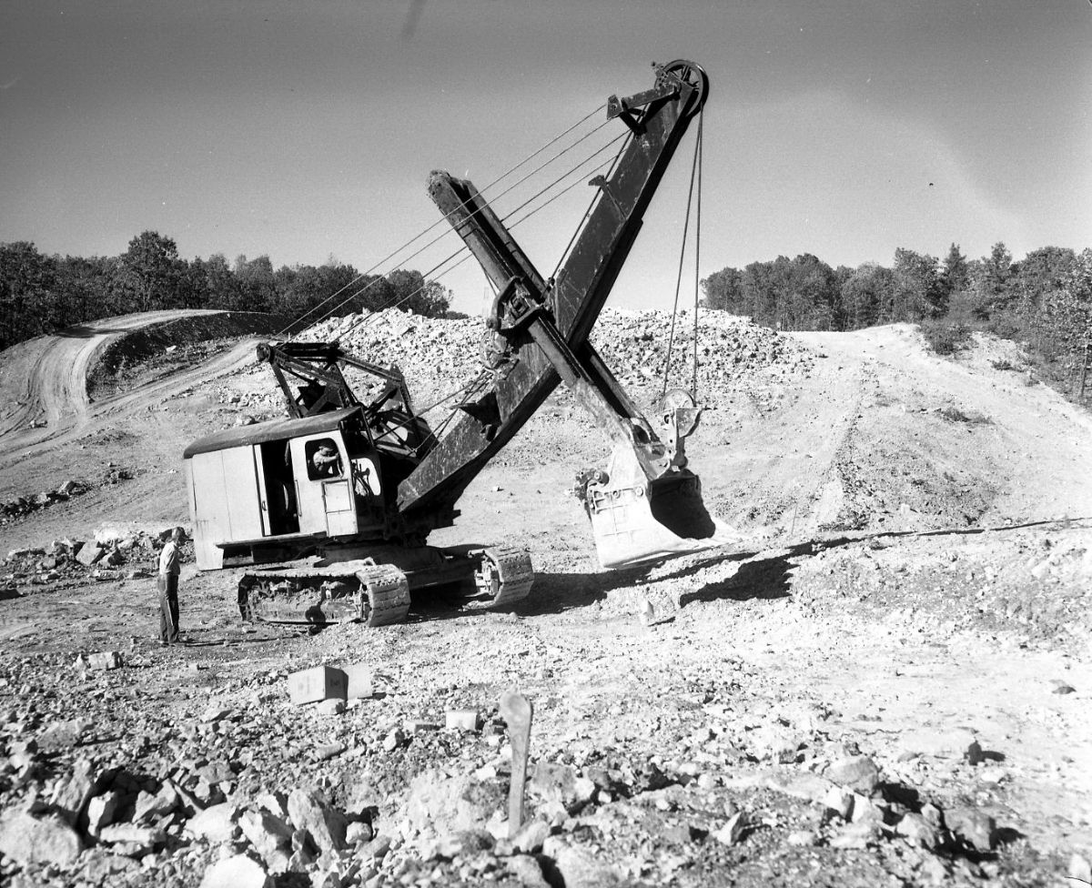 MON09855.jpg