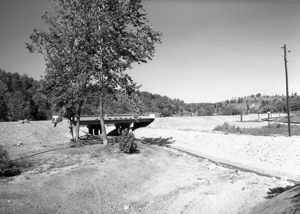 MON13225.jpg