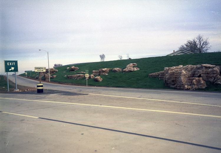 MOT05750.jpg