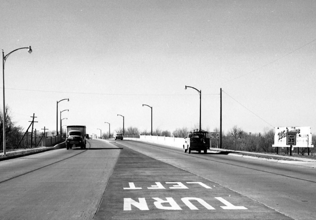 MOY41500.jpg