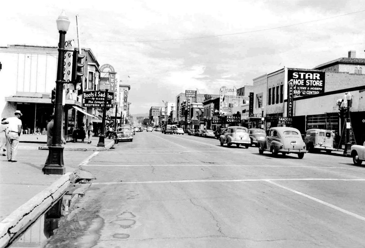 NM061900.jpg
